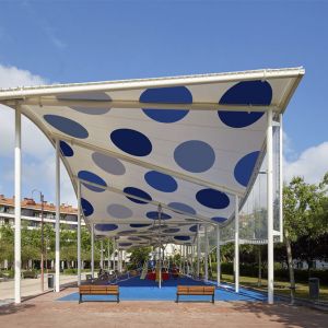 A tensioned PVC canvas painted on the inside has been installed, and an ETFE enclosure on the north 